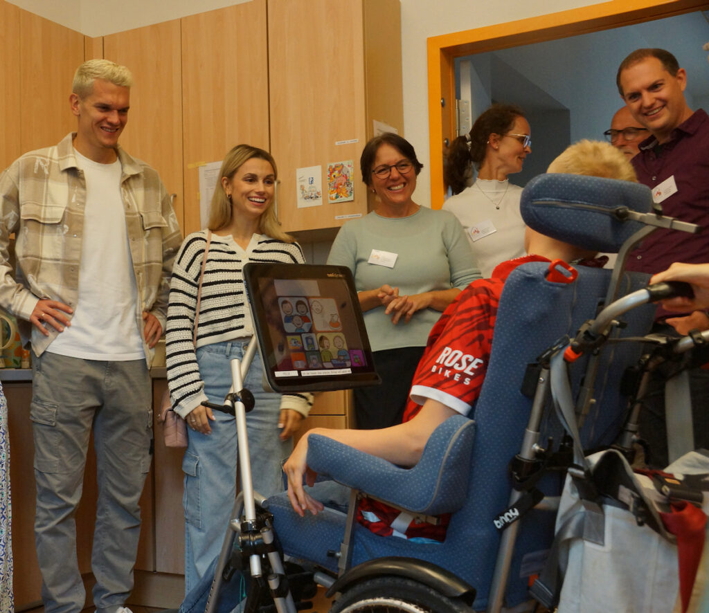 Matthias Ginter Stiftung unterstützt die Anschaffung eines Sonnensegels