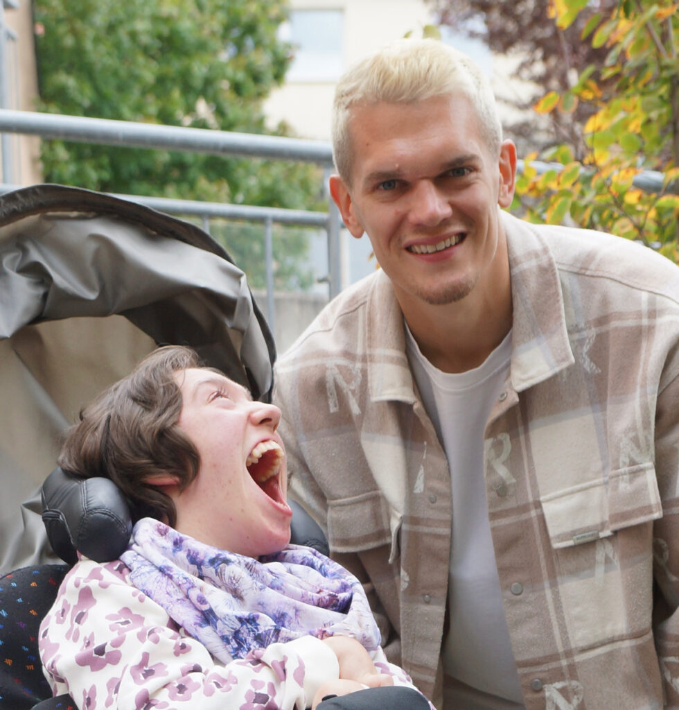 Matthias Ginter Stiftung unterstützt die Anschaffung eines Sonnensegels