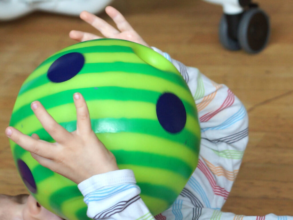 Spiel mit dem Ball Spiel mit dem Ball