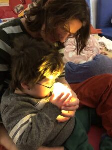 Kindergarten Spiel mit Licht Kindergarten Spiel mit Licht